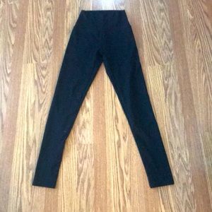Black aerie leggings size extra small.